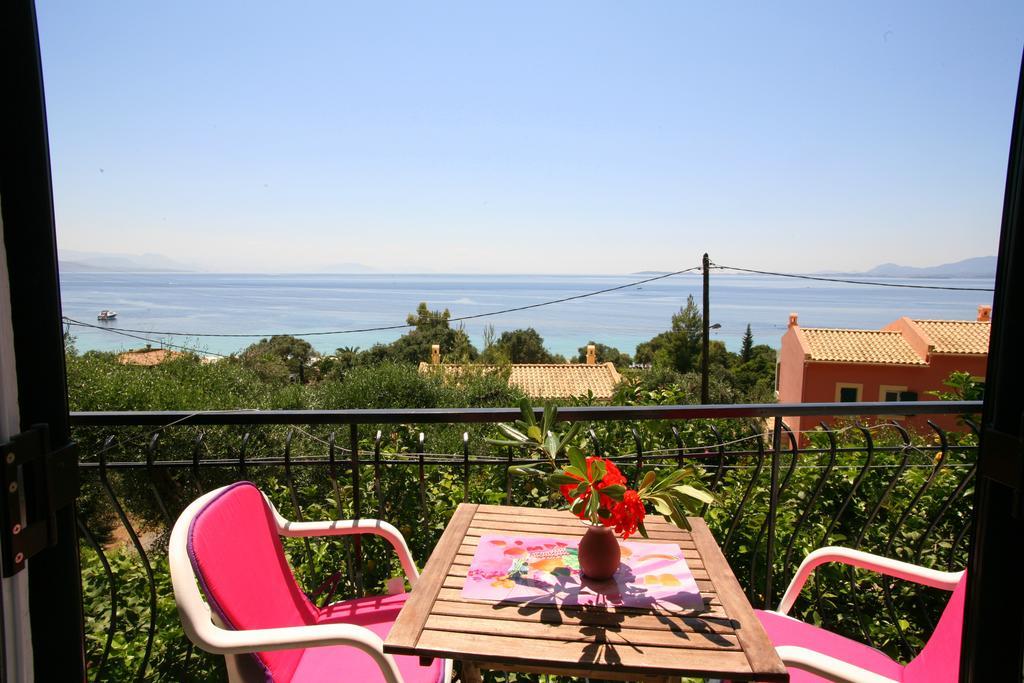 Alex-Giannis Apartments, Barbati Exterior photo